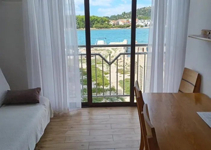 Matko * Betina (Sibenik-Knin)